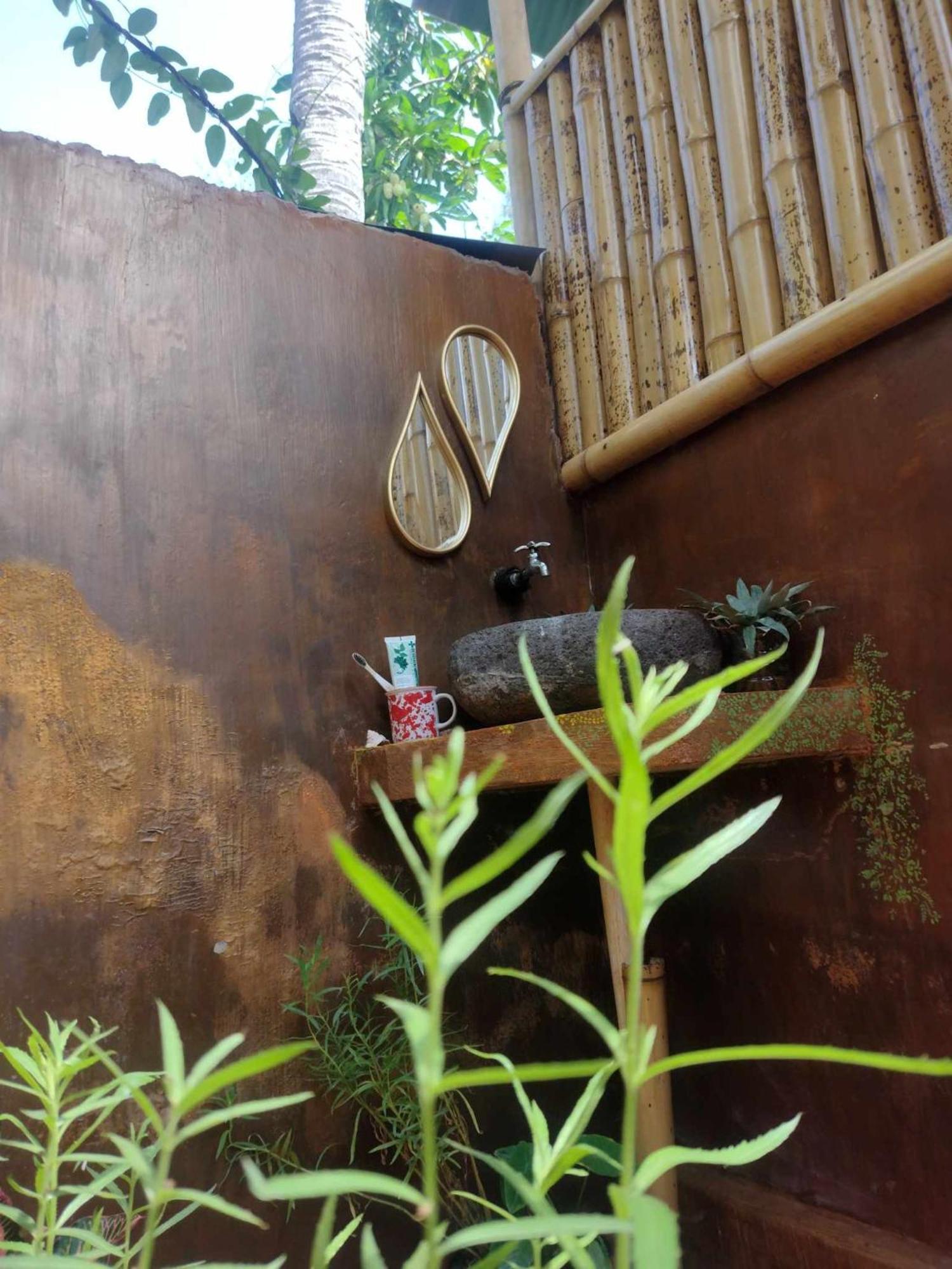 Uncle Hippie'S Dream Hostel Gili Meno Bagian luar foto